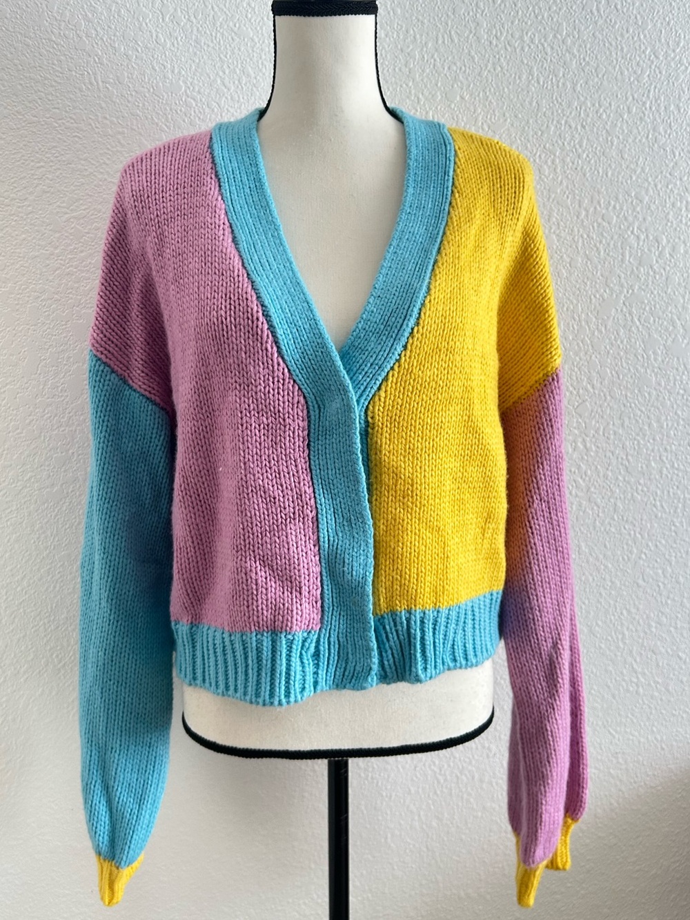 Forever 21 Size L Color Block Knit Cardigan LAVENDER/BABY BLUE/YELLOW